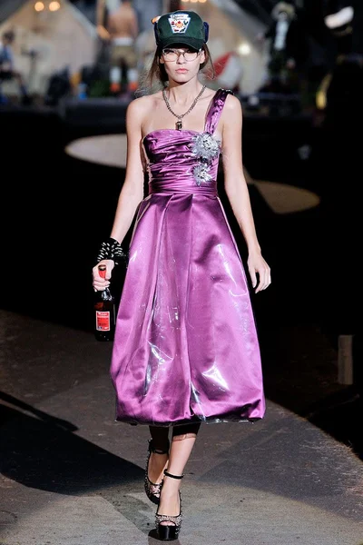 Look 19